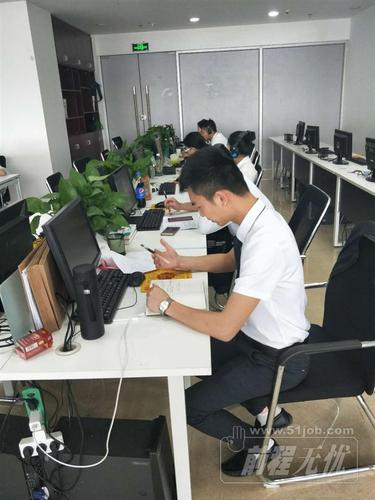 成都融鑫起點商務信息咨詢員工上傳的其他照片